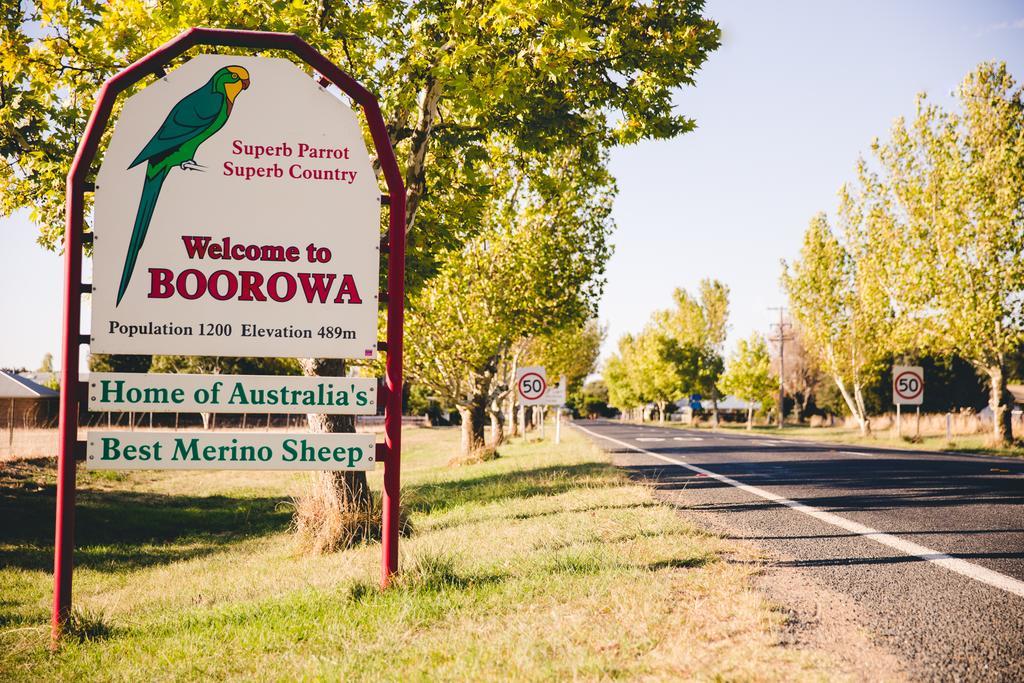 ボーロワ ホテル Boorowa エクステリア 写真